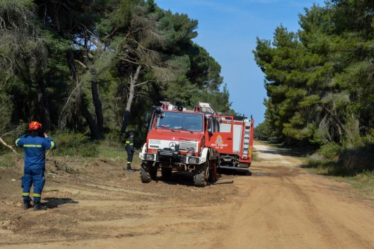 Φωτιά ξέσπασε στα Φανάρια Αρχαίας Κορίνθου