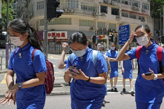 Σιγκαπούρη: Στη φυλακή Βρετανός που αρνήθηκε να φορέσει μάσκα