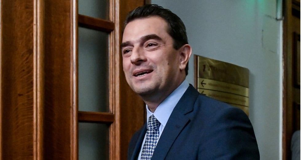Γιατί κατέβηκαν τα άρθρα για το σπίτι του υπουργού Σκρέκα;