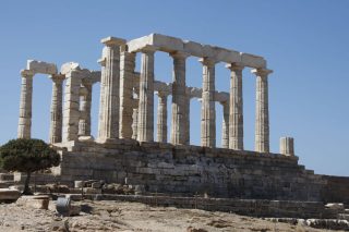 Απλήρωτοι έκτακτοι αρχαιοφύλακες… γιατί κάποιοι παραθερίζουν!
