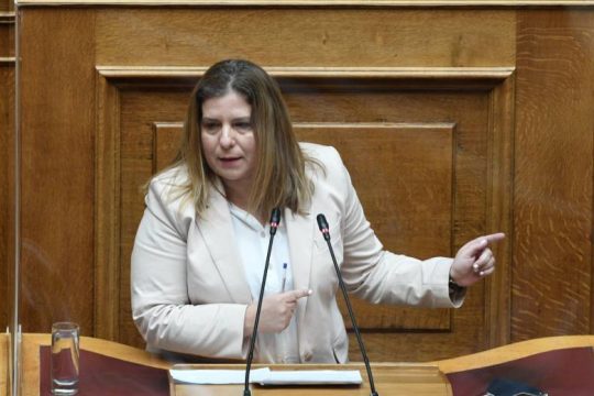Υφυπουργός Εργασίας για γυναικοκτονίες: Δεν είμαστε και… Βενεζουέλα