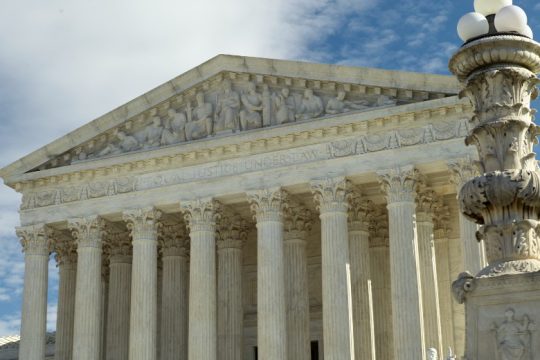 ΗΠΑ: Τέλος στο «πάγωμα» των εξώσεων με απόφαση του Ανώτατου Δικαστηρίου
