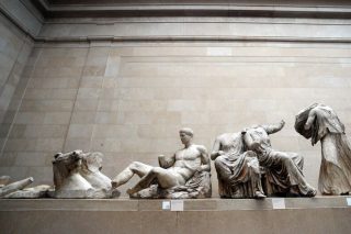 «Οι συνθήκες έκθεσης των Γλυπτών του Παρθενώνα στο Βρετανικό Μουσείο είναι προσβλητικές και επικίνδυνες»