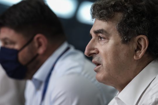 Για τα μάτια του κόσμου