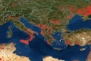 Η γειτονιά μας φλέγεται