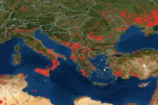 Η γειτονιά μας φλέγεται