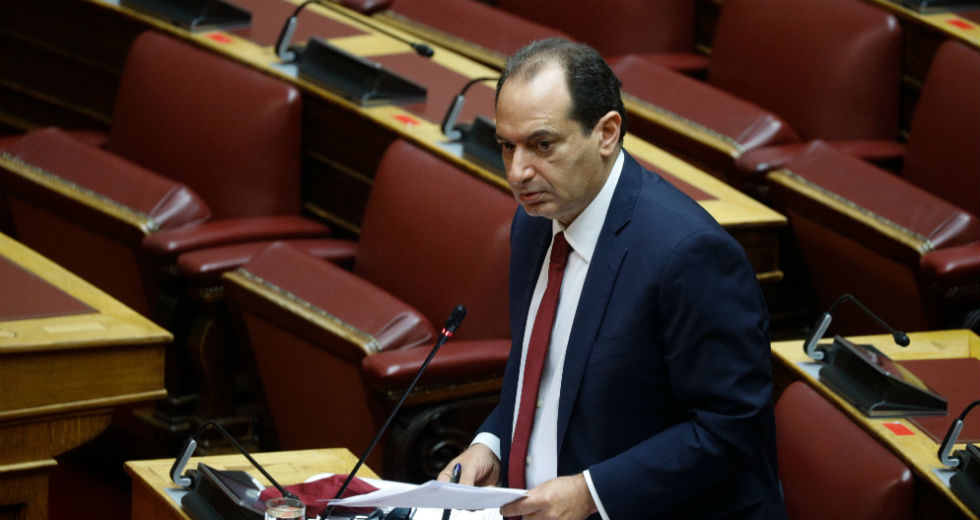 Ερωτήματα Σπίρτζη για τις πυρκαγιές σε Λαύριο και Βίλια