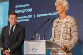 «Δαγκωμένη» αισιοδοξία στο Eurogroup