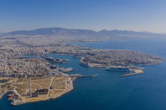 Σοβαρές καταγγελίες Ραγκούση στη βουλή για την τροποποιημένη σύμβαση με την Cosco