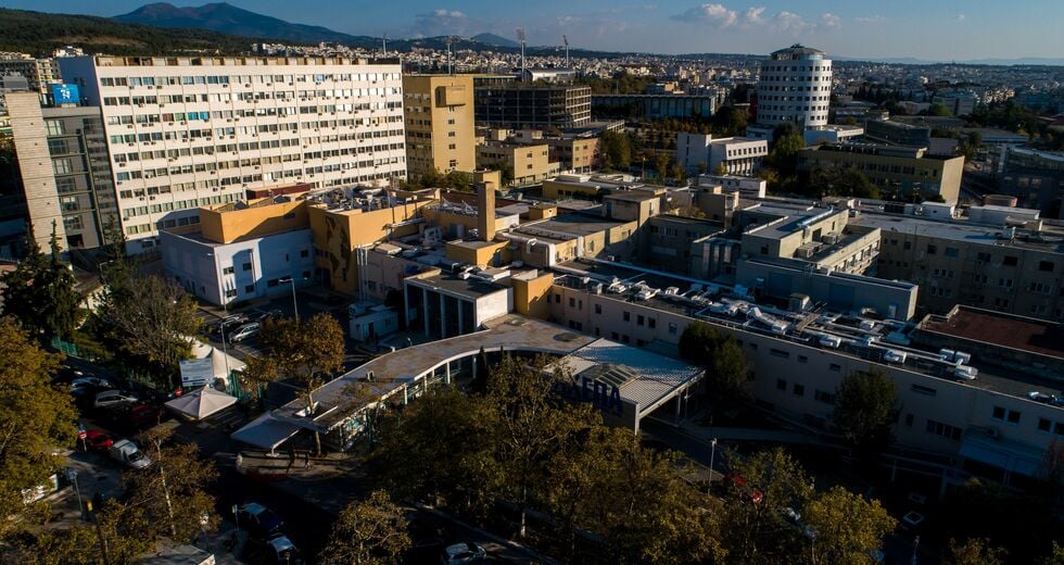 Θεσσαλονίκη: Διάψευση του ΑΧΕΠΑ για εμβολιασμένους υγειονομικούς που νοσούν