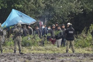 «Kαμπάνα» στη Λευκορωσία, μήνυμα προς Τουρκία από Κομισιόν