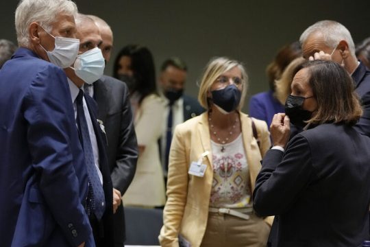 Ε.Ε.: «σκληρή» γραμμή για τους ευάλωτους Αφγανούς