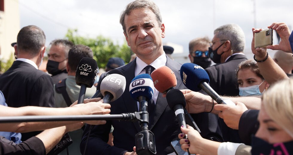 Με καρότο και μαστίγιο ο Μητσοτάκης στη ΔΕΘ