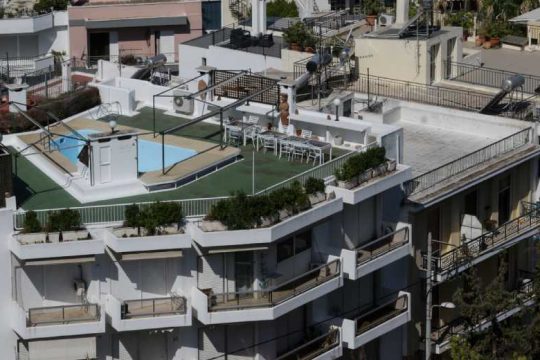 Εξετάζεται η πληρωμή «διπλής δόσης» ΕΝΦΙΑ τον Οκτώβριο