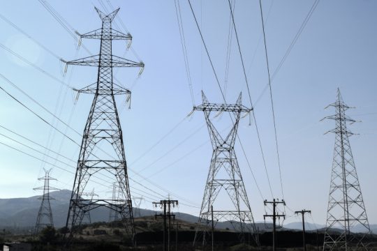 Ξεσηκώνουν τους Ευρωπαίους οι ανατιμήσεις στο ρεύμα