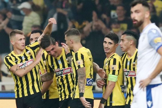 «Πάρτι» στο ΟΑΚΑ με Τσούμπερ… στα decks!