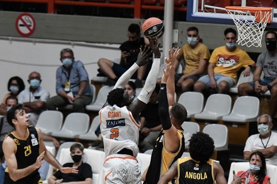 Με άνεση ο Προμηθέας στον τελικό του Super Cup