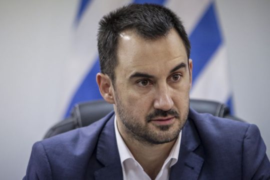 ΣΥΡΙΖΑ: Αύξηση μισθών και ρύθμιση αγοράς