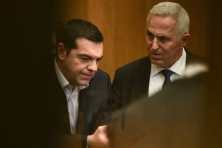Ανασχηματισμός-ναυάγιο  με καπετάνιο Αποστολάκη