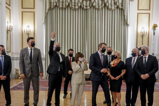 Ο μύθος της επιτυχίας Μητσοτάκη