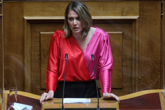 Αλλαγή του ν. Χατζηδάκη για delivery και αύξηση κατώτατου ζητάει βουλευτής της Ν.Δ.