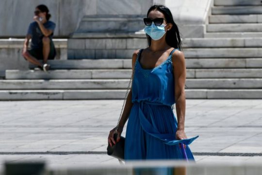 Πτωτικές τάσεις στο ιικό φορτίο δείχνουν τα λύματα σε Αττική και Θεσσαλονίκη