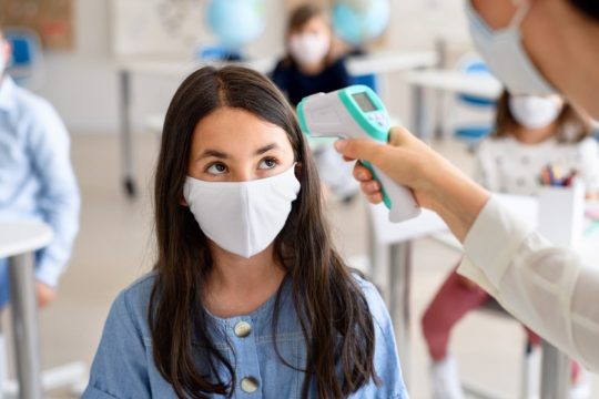 Η λοίμωξη από Covid δεν επηρεάζει τη λειτουργία των πνευμόνων παιδιών και νέων
