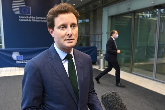 Η Γαλλία ελπίζει σε γρήγορο σχηματισμό κυβέρνησης στο Βερολίνο