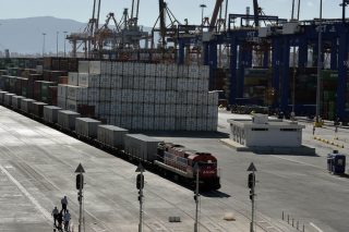 Την Τετάρτη ψηφίζεται η νέα σύμβαση ΟΛΠ – Cosco