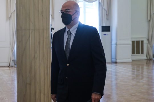 Διπλωματικές επαφές Δένδια με το βλέμμα στην τουρκική παραβατικότητα