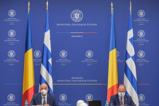Αιχμές Δένδια κατά Τουρκίας