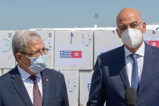 Προσφορά 100.000 εμβολίων στην Τυνησία