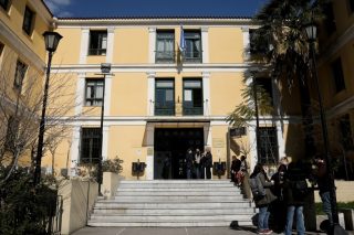Αρχίζει σήμερα η δίκη για την επίθεση με βιτριόλι στην Καλλιθέα