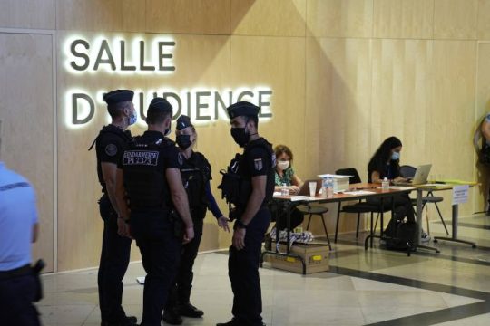 Ξεκίνησε η δίκη για τις τρομοκρατικές επιθέσεις του 2015 στο Παρίσι