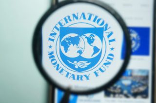 Κλείνουν τους λογαριασμούς με ΔΝΤ και 1ο Μνημόνιο