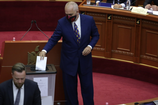 Οι γυναίκες πλειοψηφία στην αλβανική κυβέρνηση για πρώτη φορά στην Ιστορία