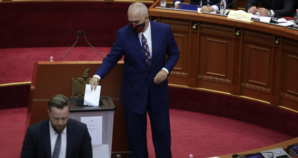 Οι γυναίκες πλειοψηφία στην αλβανική κυβέρνηση για πρώτη φορά στην Ιστορία
