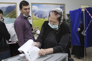 Κυρίαρχος στη Δούμα ο Πούτιν