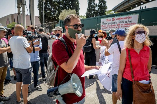 Στους δρόμους η σχολική κοινότητα για το κυβερνητικό αλαλούμ στα σχολεία