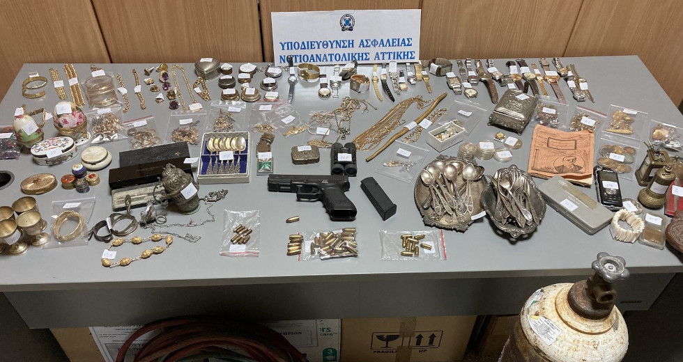 Εξάρθρωση εγκληματικής ομάδας με κλοπές σε σπίτια και λεία άνω των 700.000 ευρώ