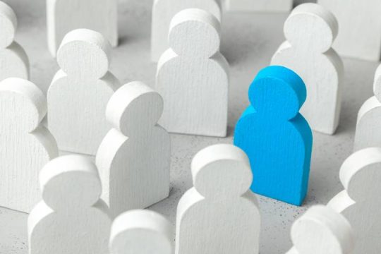 Εκατό ευρώ το μήνα το επίδομα των 1.200 ευρώ για τους νέους εργαζομένους