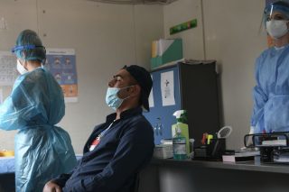 Εμβολιαστικά ακάλυπτοι οι φιλοξενούμενοι πρόσφυγες