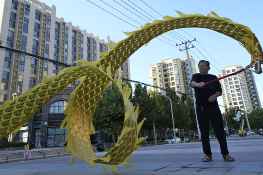 Με το φόβο της Evergrande ζουν οι επενδυτές – Σε στάση αναμονής το Πεκίνο