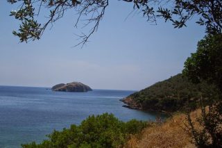 Οι προσκυνητές του όρμου
