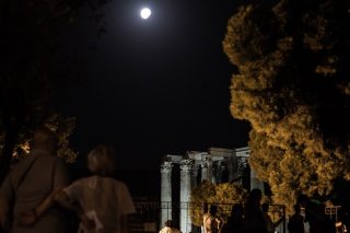Τάξεις, κείμενα, σημεία