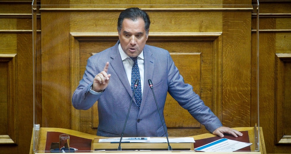 Μαινόμενος Γεωργιάδης: είπε «αγράμματο» τον Τσίπρα στη Βουλή