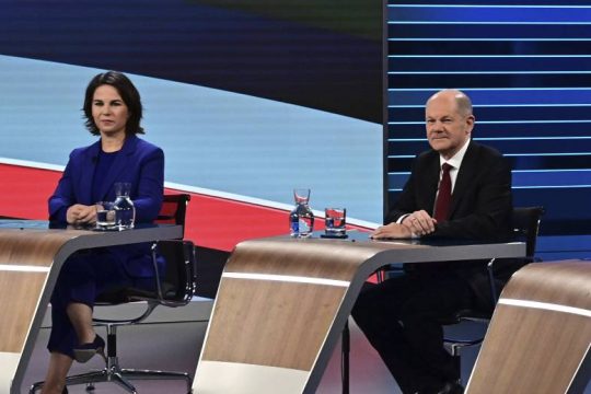 Άνοιξαν οι κάλπες για την μετά-Μέρκελ εποχή στη Γερμανία