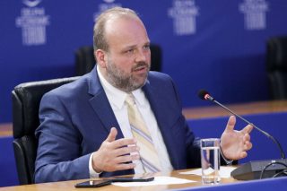 Ποιον ενοχλεί άραγε η τριμερής στον ΟΑΕΔ;