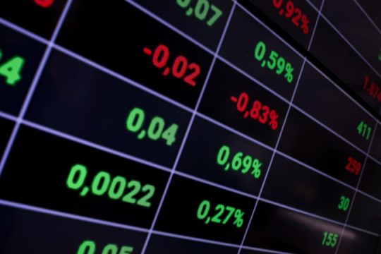 Ανοιχτή η έρευνα της Επιτροπής Κεφαλαιαγοράς για τη μετοχή της εταιρείας
