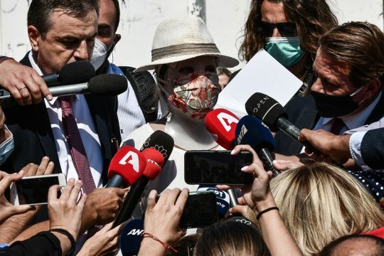 Η ανθρωποφαγία των ΜΜΕ